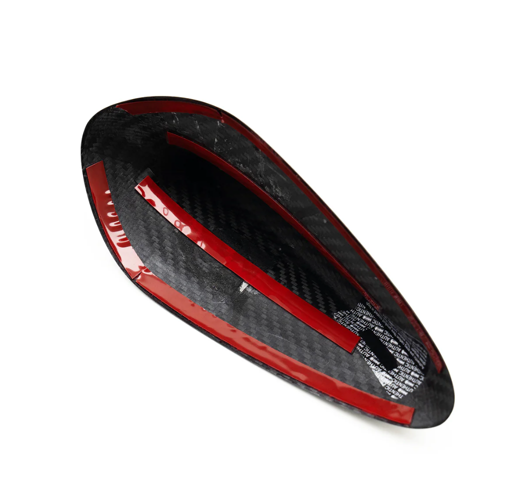 CACHE ANTENNE AILERON DE REQUIN EN FIBRE DE CARBONE PRÉ-IMPRÉGNÉE POUR BMW SÉRIE 1 F20 & F21