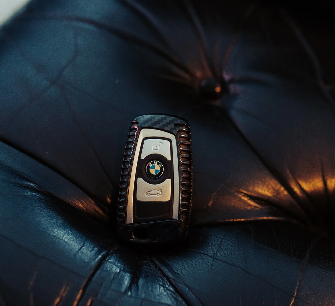 COQUE DE CLÉ BMW SÉRIE F EN FIBRE DE CARBONE BRILLANTE