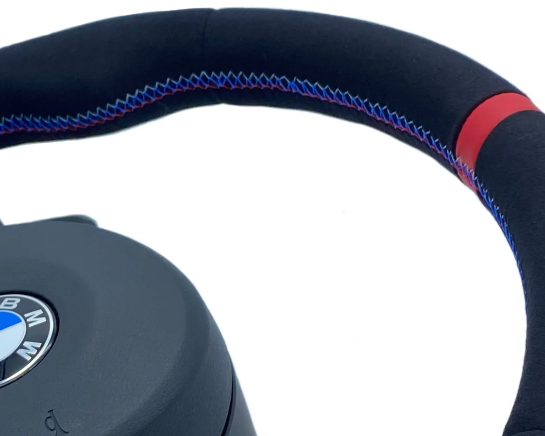 VOLANT ROND BMW SÉRIE F EN ALCANTARA AVEC BANDE ROUGE
