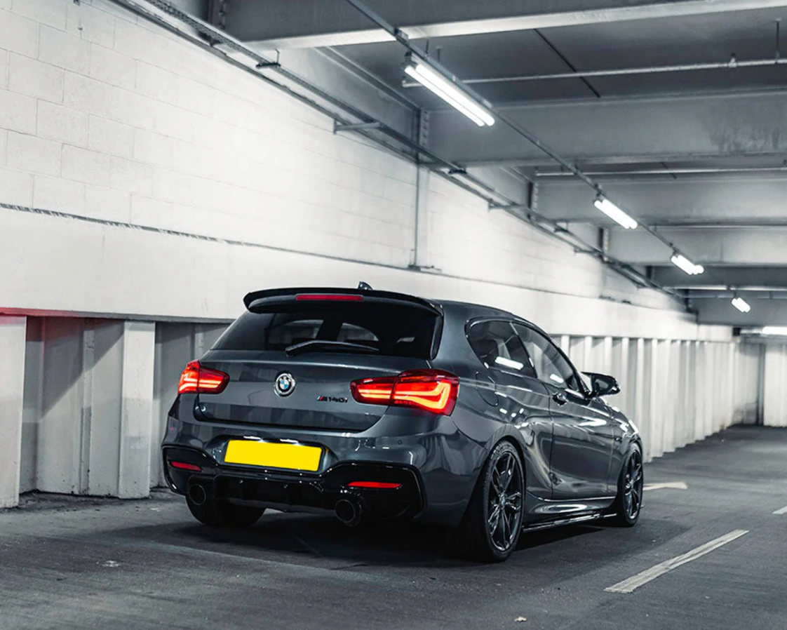DIFFUSEUR ARRIÈRE BMW M135I/M140I LCI EVO-1 EN NOIR BRILLANT (F20/F21)