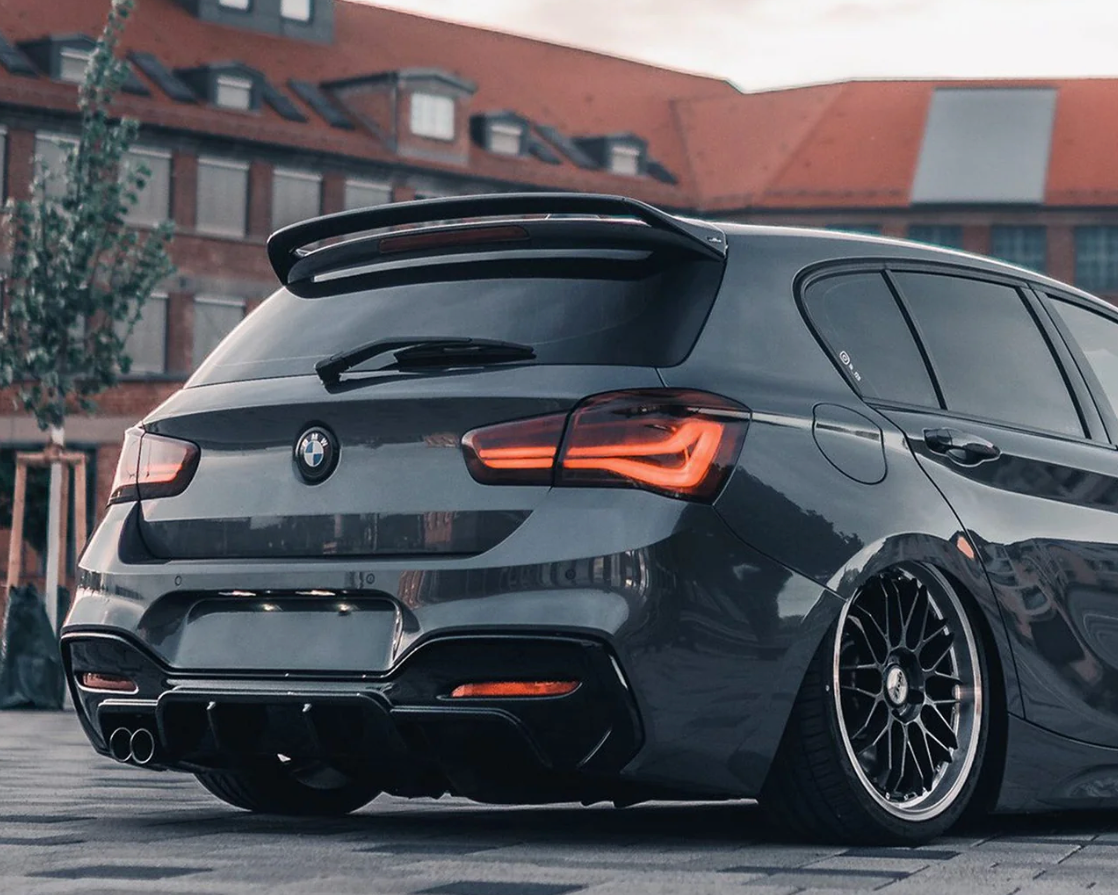 DIFFUSEUR ARRIÈRE BMW 1 SÉRIE LCI EVO-1 SORTIE SIMPLE EN NOIR BRILLANT (F20/F21 118I, 120I, 125I, 120D M SPORT)