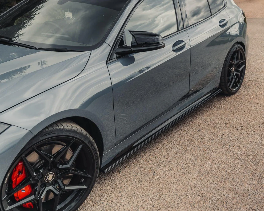 BAS DE CAISSE BMW M135I / 1 SÉRIE EVO-1 EN NOIR BRILLANT (F40 2019+)