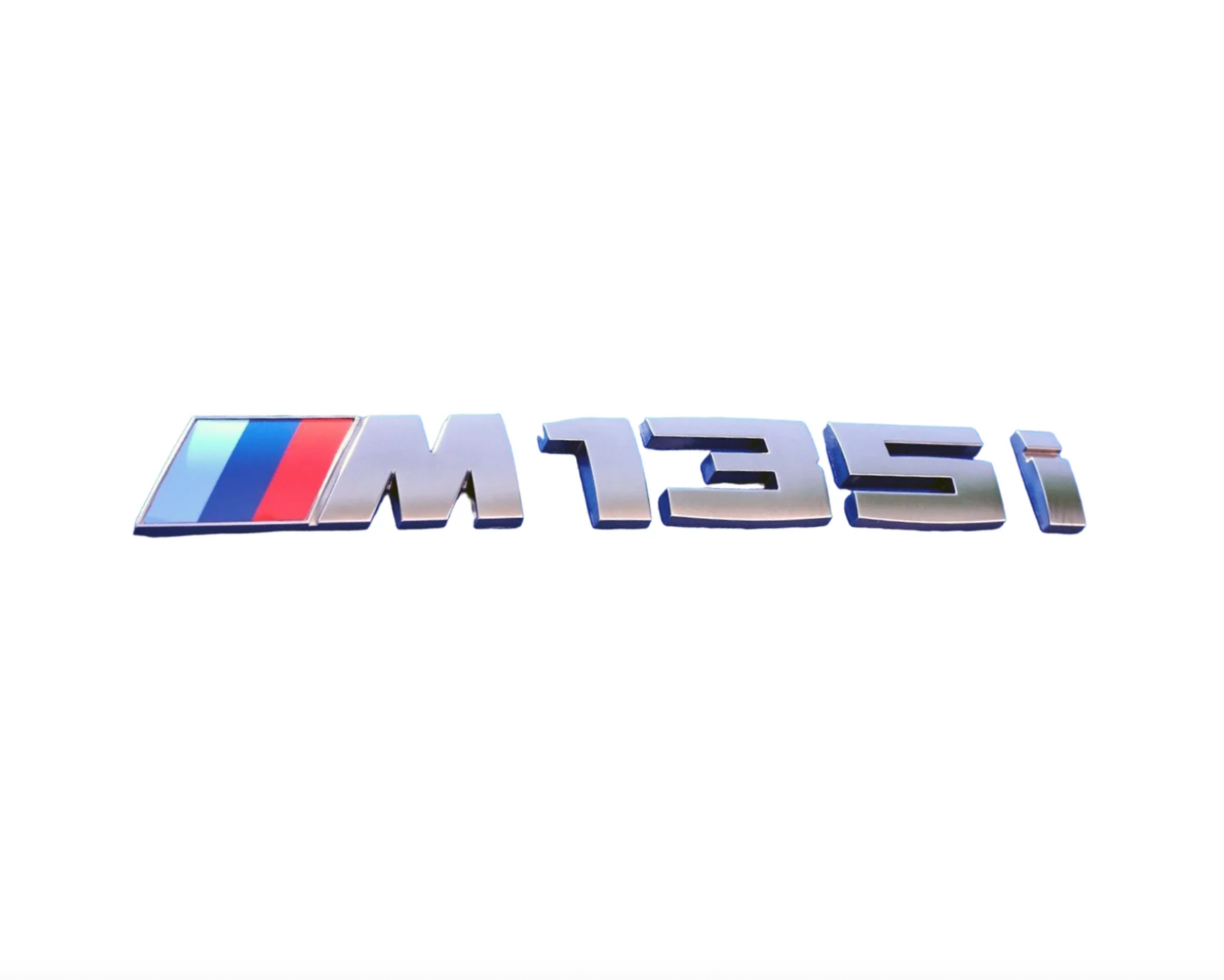BADGE DE REMPLACEMENT BMW M135I EN ARGENT (F40)