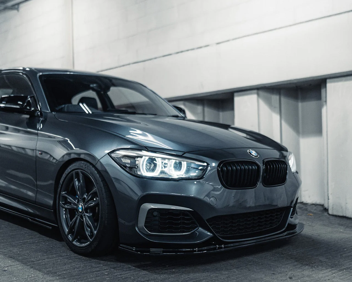 DIVISEUR AVANT BMW SÉRIE 1 LCI EVO-1 EN NOIR BRILLANT (F20/F21)