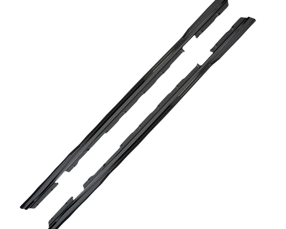 BAS DE CAISSE BMW SÉRIE 1 / SÉRIE 2 EVO-1 EN NOIR BRILLANT (F20/F21/F22/F23)
