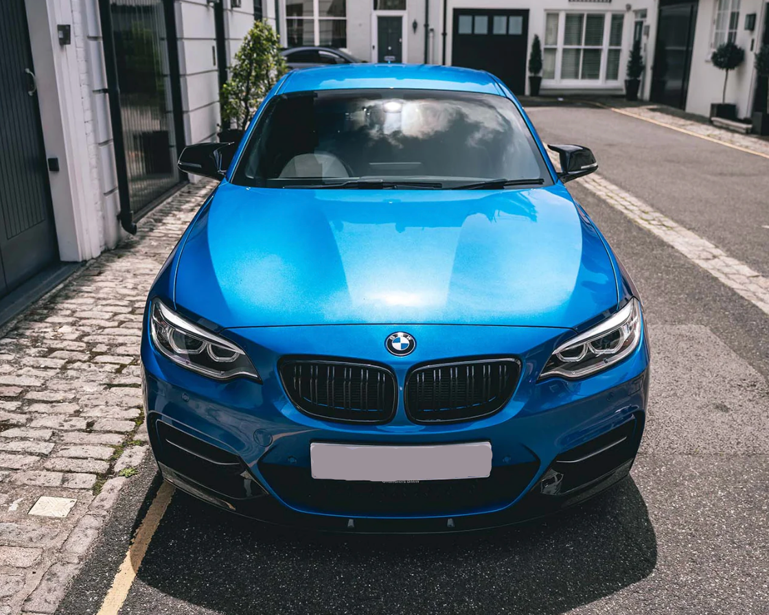 LAME AVANT BMW SÉRIE 2 F22 & F23 M SPORT STYLE PERFORMANCE EN NOIR BRILLANT