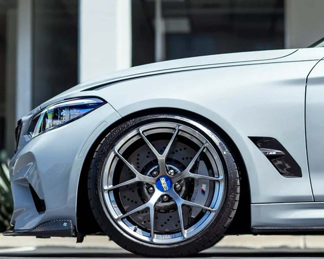 ENSEMBLE D'AILES AVANT STYLE M PERFORMANCE EN FIBRE DE CARBONE POUR BMW F87 M2