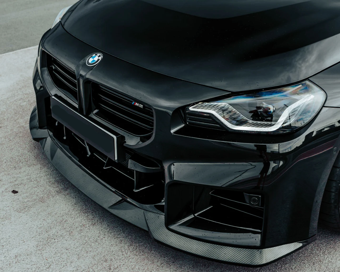 LAME AVANT (SPLITTER) BMW M2 G87 "EDITION 1" EN FIBRE DE CARBONE BRILLANTE PRE-PREG