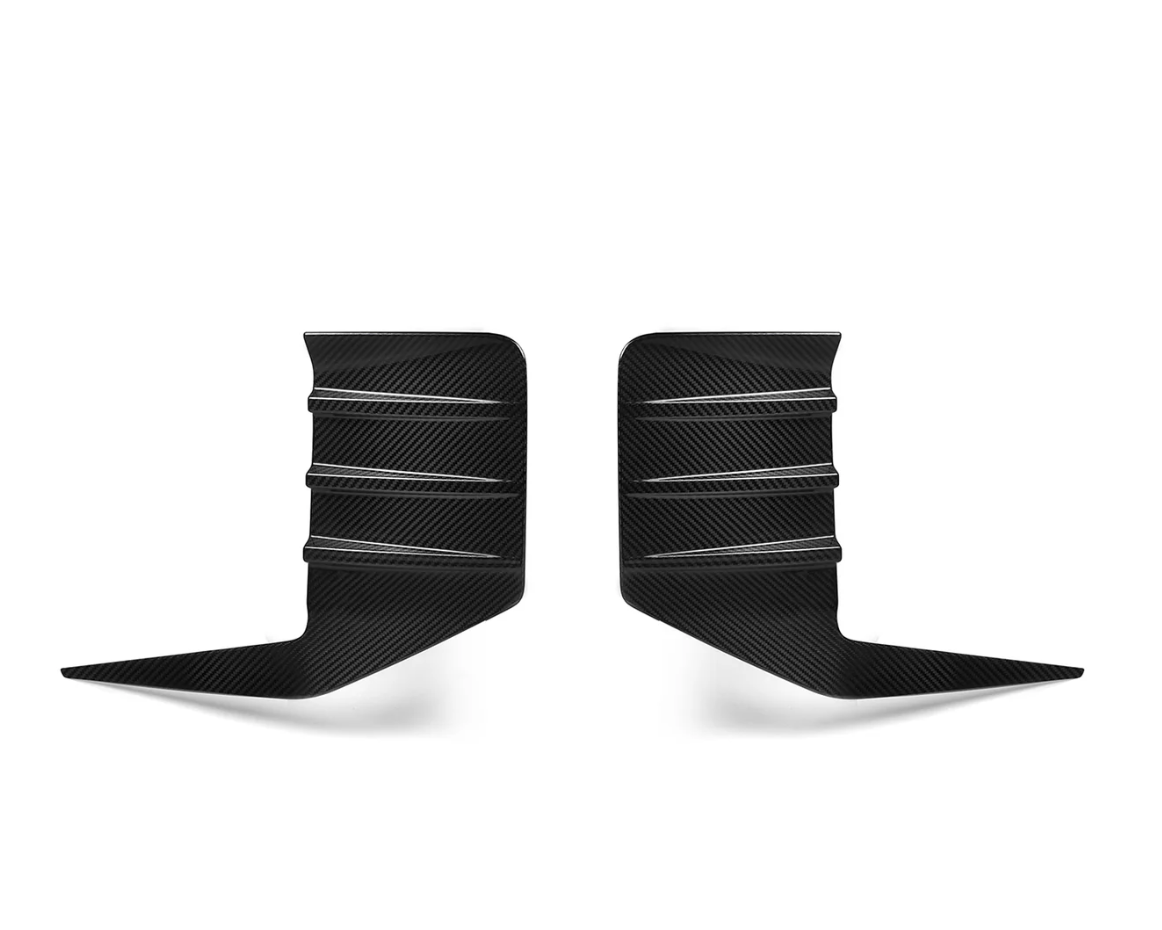 INSERTS DE PARE-CHOCS ARRIÈRE STYLE PERFORMANCE POUR BMW M2 G87 EN FIBRE DE CARBONE BRILLANT PRE-PREG (G87)