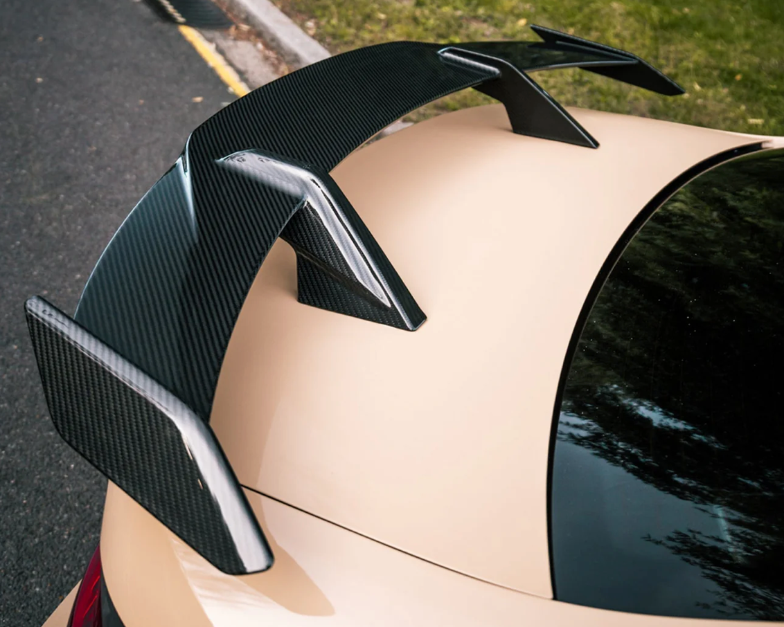 AILERON ARRIÈRE STYLE PERFORMANCE POUR BMW M2/M3/M4 EN FIBRE DE CARBONE PRE-PREG (G80/G82/G87)