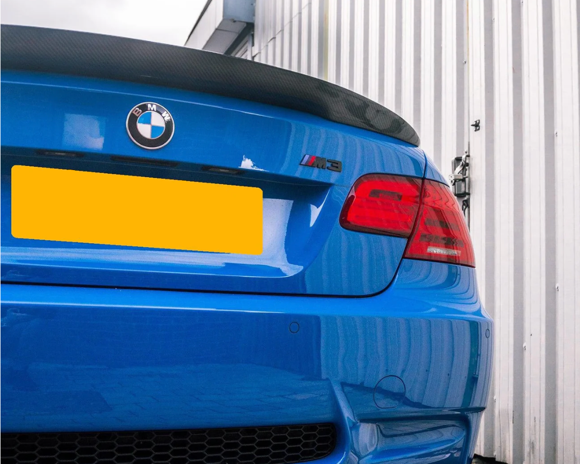 Aileron arrière style Performance en fibre de carbone pré-imprégnée pour BMW M3/Série 3 (E92)