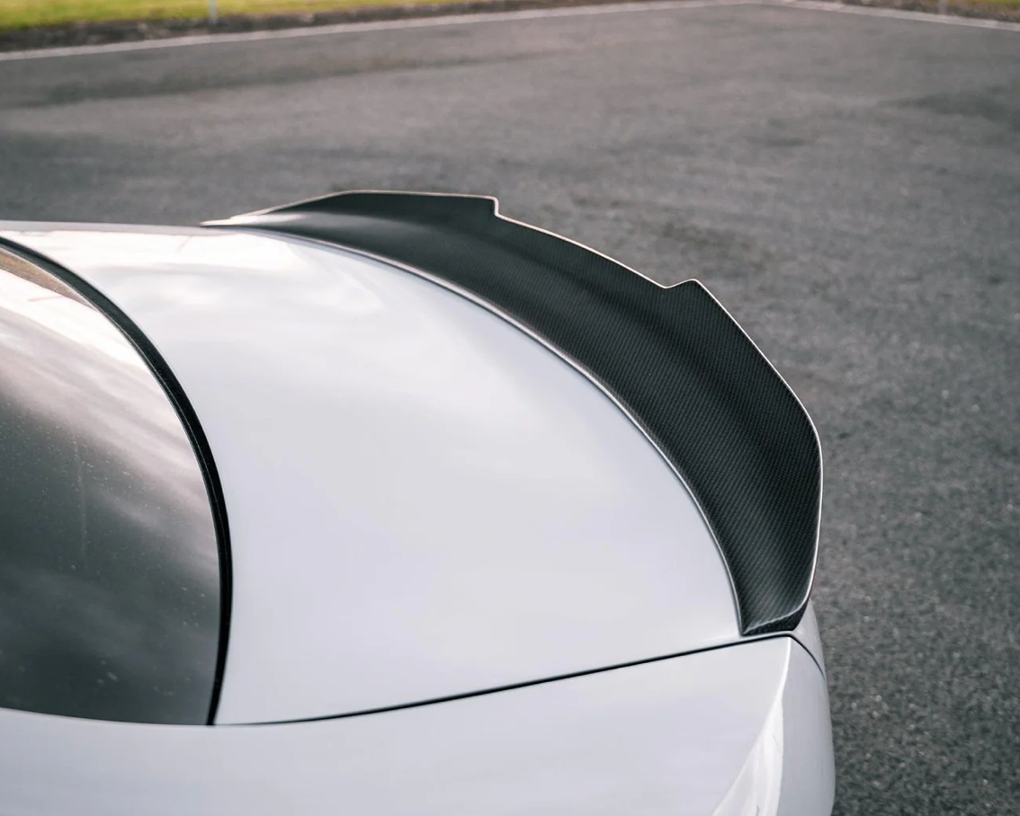 Aileron arrière style queue de canard BMW M3 en fibre de carbone pré-imprégnée (G80)