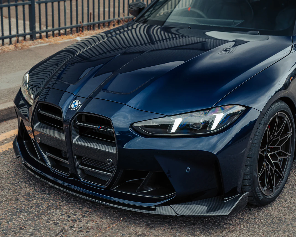 Lame avant style CS pour BMW G80/G81 M3 et G82/G83 M4 en fibre de carbone pré-imprégnée