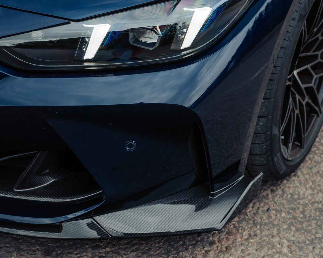Lame avant style CS pour BMW G80/G81 M3 et G82/G83 M4 en fibre de carbone pré-imprégnée