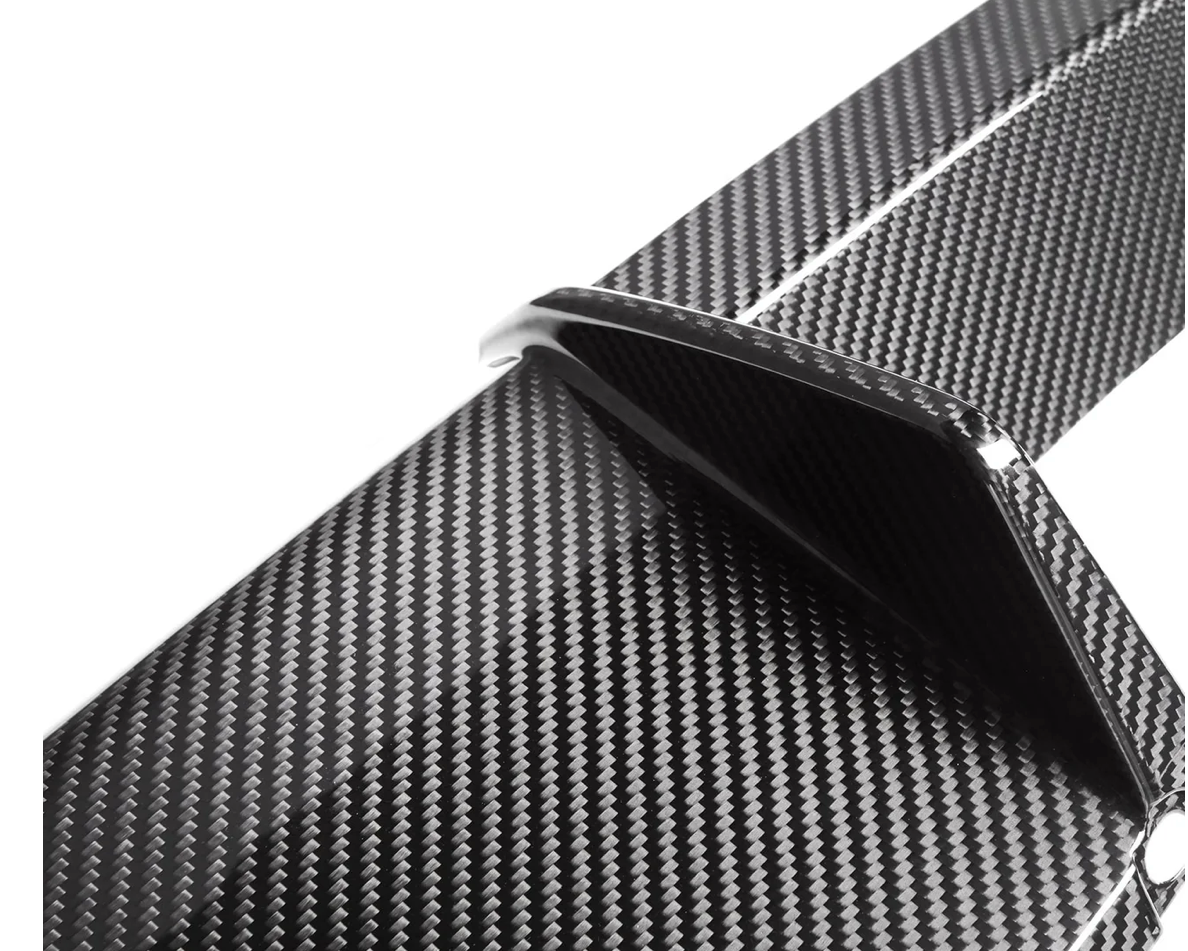 Diffuseur arrière style performance BMW M3/M4 en fibre de carbone pré-imprégnée (G80/G81/G82/G83)